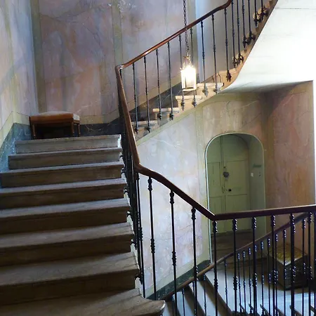 Oda ve Kahvaltı Mas Moise